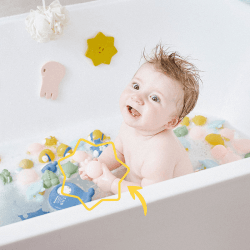 Image showing the Set of 8 Squirty Bath Toys product.