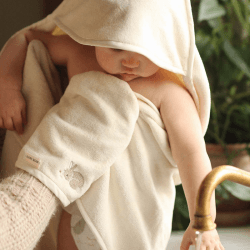 Image showing the Bunny Embroidered Bath Mit product.