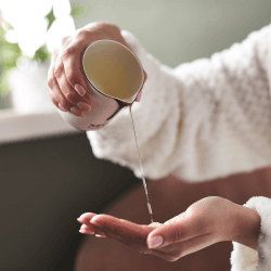 Image showing the Scent to Sleep Intensive Skin Treatment Candle Tranquillity, 140g product.
