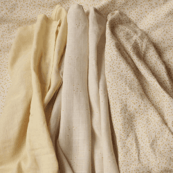 Image showing the Set of 3 Muslin Squares, 70 x 70cm, Wild Chamomile product.