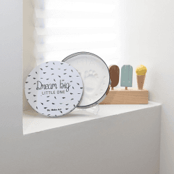 Image showing the Elegance Dream Big Magic Imprint Tin, Black & White product.