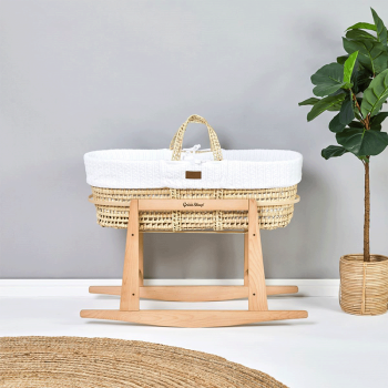 Image showing the Natural Knitted Moses Basket Bundle incl. Rocking Stand & Mattress, White product.