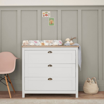 Image showing the Verona Chest of Drawers with Changing Unit, White/Oak product.