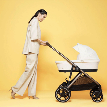 Image showing the Gazelle S Carrycot, Lava Grey product.